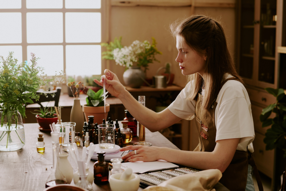 How Fragrances Affect Your Mood and Confidence: A Scientific Look